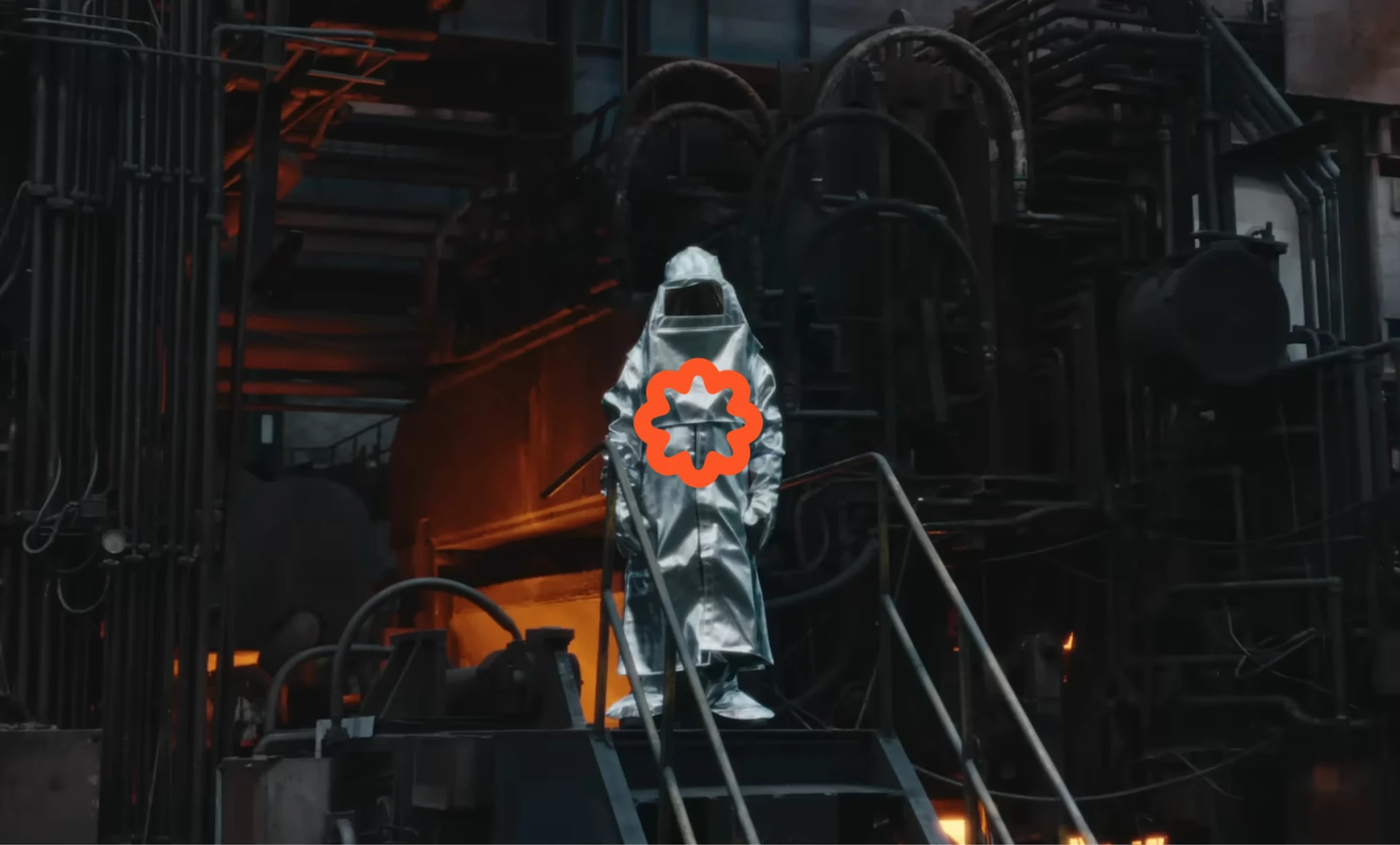 HemmSphere logo revealed against a foundry backdrop